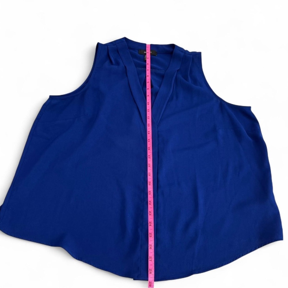 Forever 21 Plus Size 2X Royal Blue Sleeveless V-Neck Blouse - Picture 6 of 6